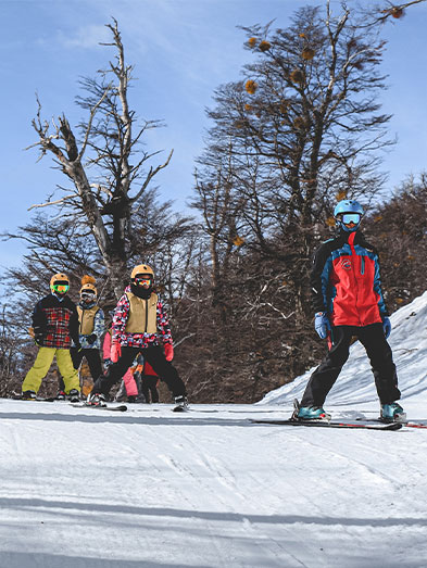 Clase grupal ski niños